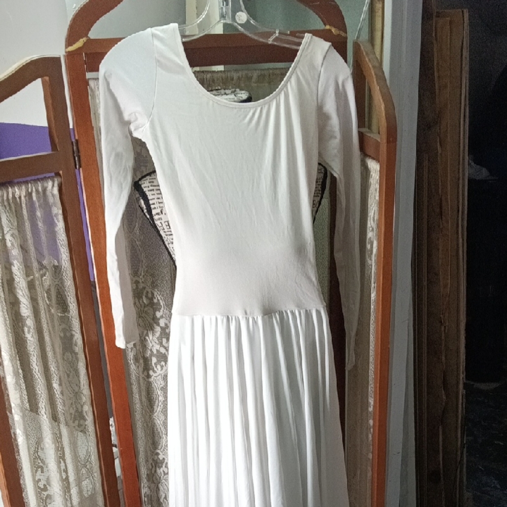 50% Women's Elegant White Long Sleeve Dress